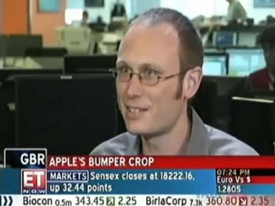 Apple makes play for TV market; unveils new iPods