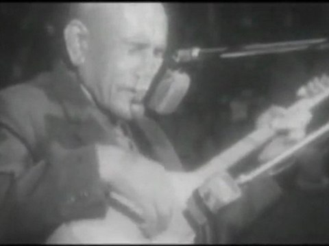 Aşık Veysel - Kul Olayım Kalem Tutan Ellere