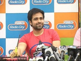 Emraan Hashmi Celebrated His Birthday - Bollywood News