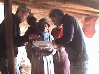 Bande annonce - Film - Les Flammes Du Désert 2012