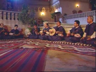 Halil Sezgin - Arayıpta Nazli Yari