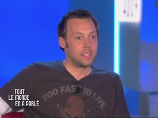 Un mec s'incruste sur le plateau de Thierry Ardisson