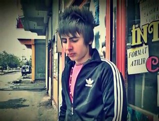 Captain Musty Yalan Dünyada Acılar Çektim 2012