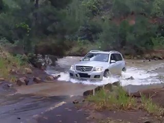 Passage d'une petite rivière