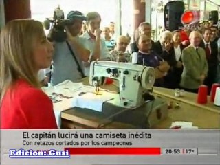 Los tricolores presentaron la nueva indumentaria