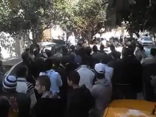 فري برس حمص الغوطة جمعة يادمشق قادمون   عند منزل الشهيد هشام 23 3 2012