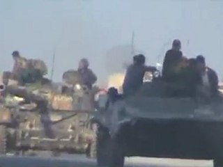 حماه - الحميدية - حي الصحه - الدبابات تنتشر في شوارع...