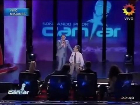 SOÑANDO POR CANTAR JUAN BERNACHEA CONMOVIÓ A TODOS