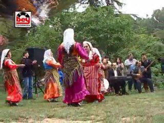 Azdavaylı Safiye - Kemaneci Murat - Dudağında İz Kalmış