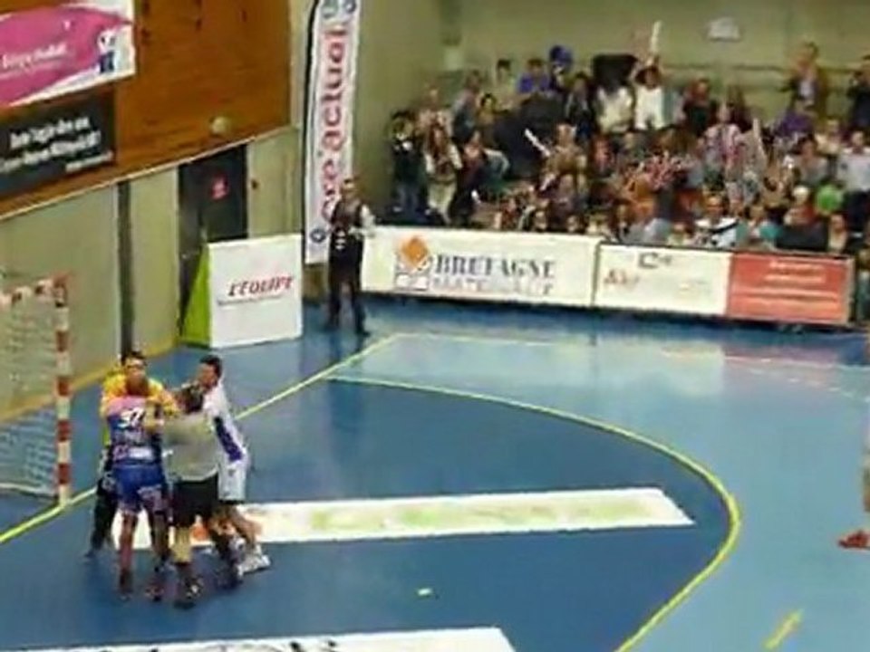 Cesson-Rennes Métropole HB - HBC Nantes But de Hernandez Pola