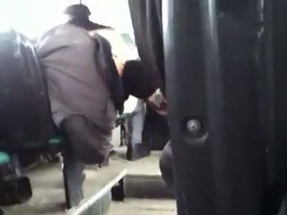 Γιατί δεν πρέπει να κοιμάσαι στο λεωφορείο