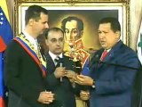 Presidente Chávez condecora al Presidente de Siria
