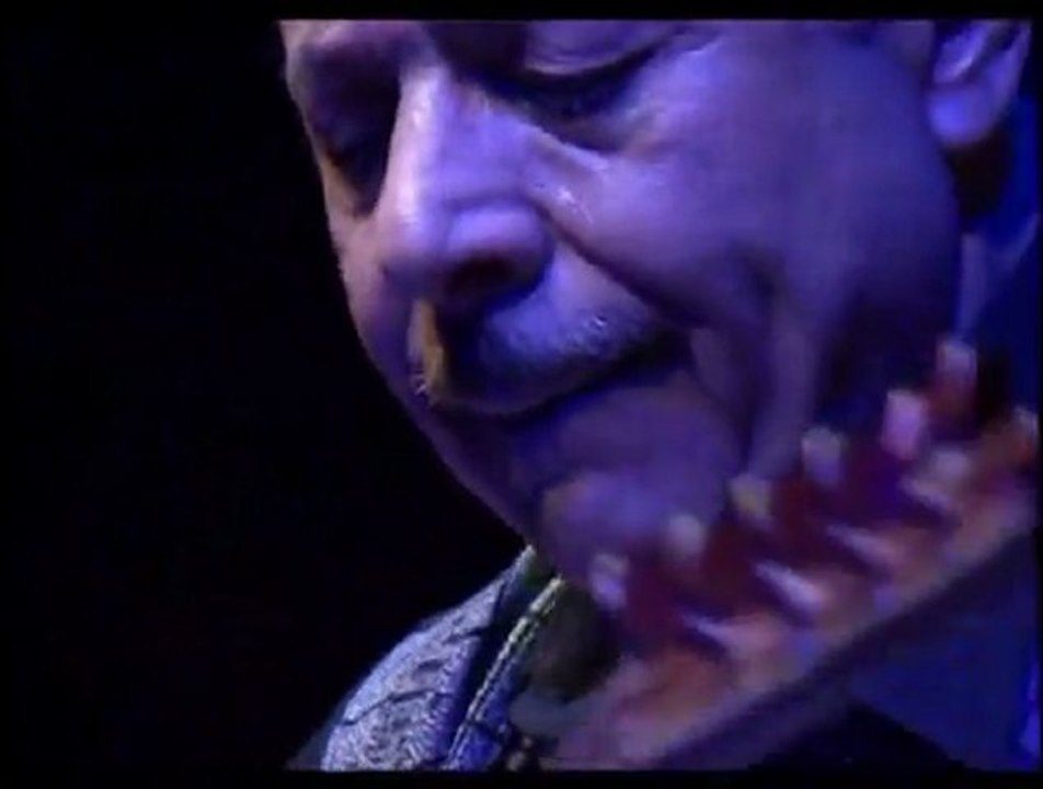 Neşet Ertaş - Hapishanelere Güneş Doğmuyor