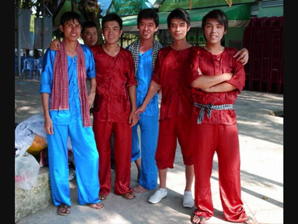 Minh Chau Mini talk show - PhiLong