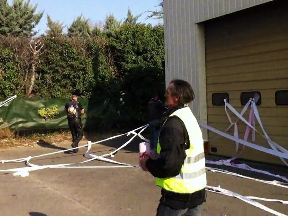 titi a la manif de nimes le 24 mars 2012