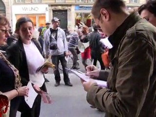 Action contre la Fnac qui vend billets de corrida (24.03.2012)