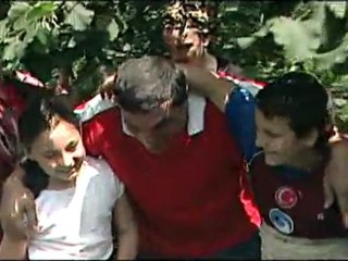 Yusuf Cemal Keskin - Fındık Bahçelerinde