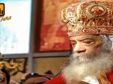 Chant pour le Pape Shenouda III : Les larmes aux yeux