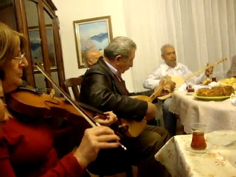 sabahın seherinde ötüyor kuşlar