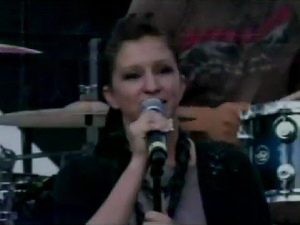 Crystal Lewis "People Get Ready~Jesus is Comin' "...LA Harvest Crusade