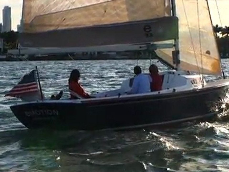e Sailing Yachts e33
