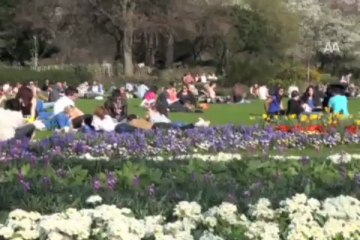 Londra'ya yaz erken geldi