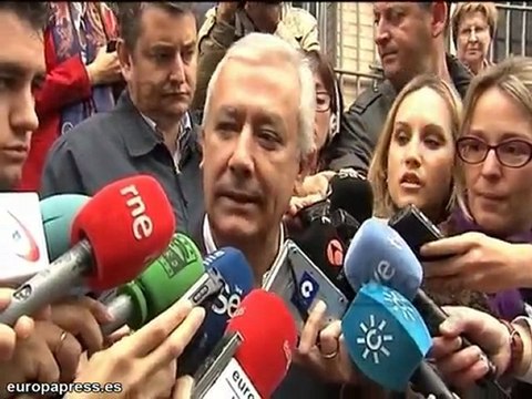 Griñán y Arenas votan en unas elecciones cruciales