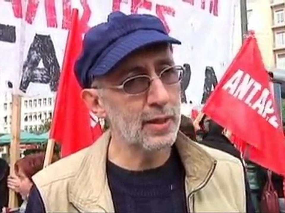 Yunanistan'da olaylı milli bayram kutlaması