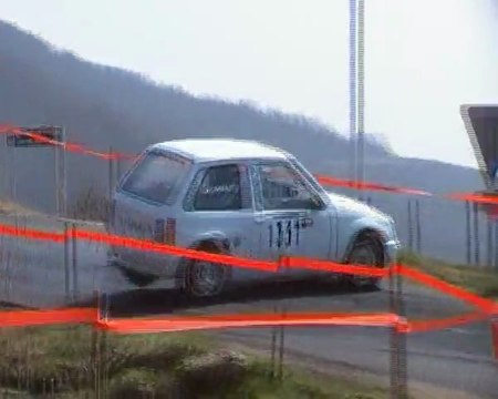 Rallyes des vignes 2012 ! Gros passage de Julien Saunier.