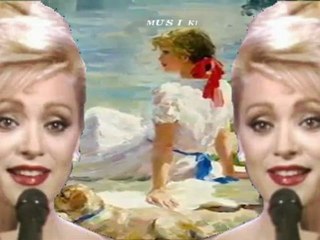 Seçil heper ♫ Saçının tellerine gönlümü taktı kader.HD