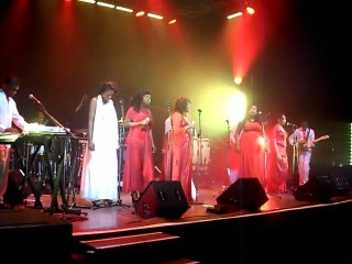 Union Celeste- Concert au deux pieces cuisine