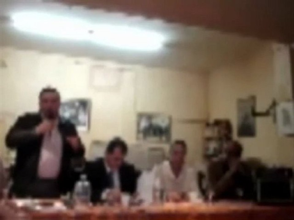 Front national - Profitons de la détresse des gens pour gagner