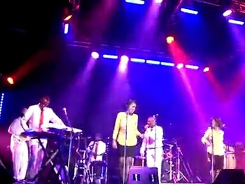 Union Celeste - Concert au deux pieces cuisine (Entrée des Musiciens)