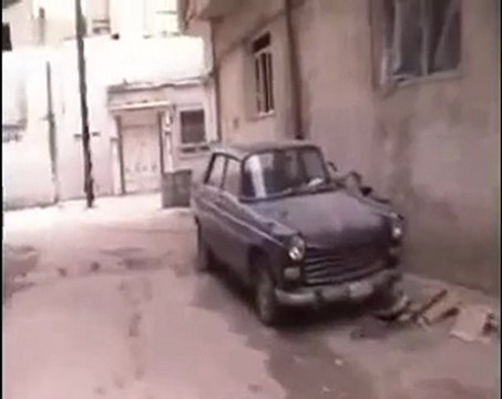 فري برس حمص القديمة دمار شامل يعم الحي من القصف العنيف 25 3 2012