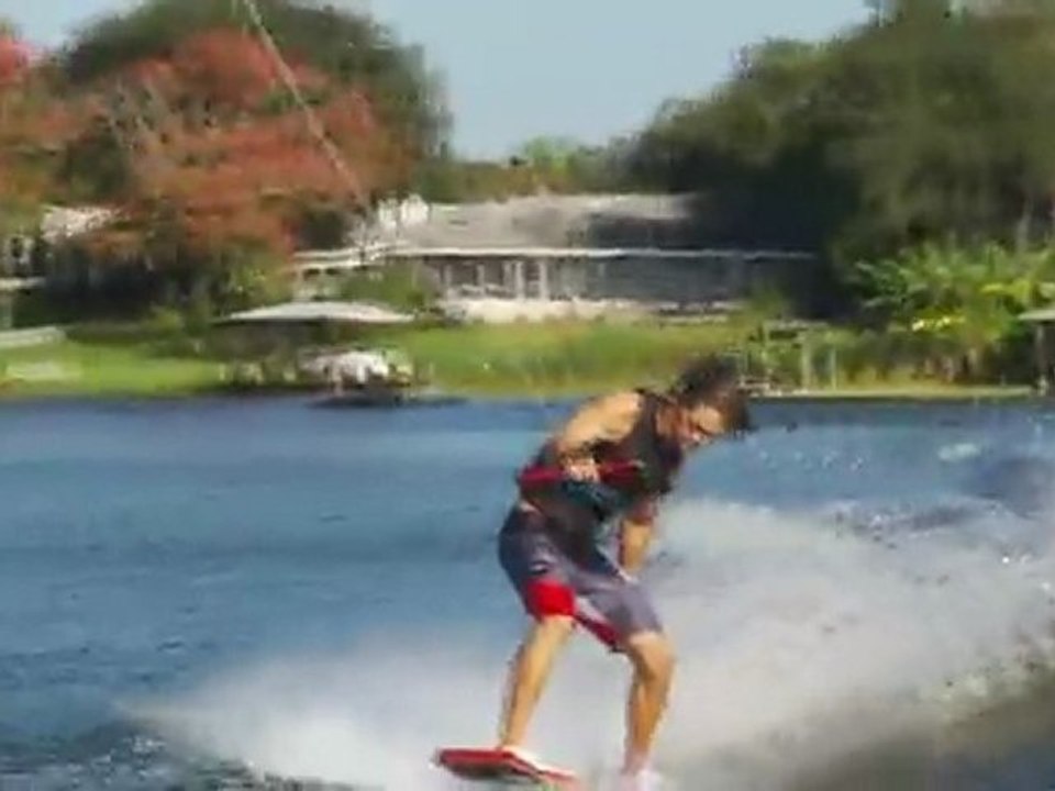 Malibu - Wakeskate Grab-web H264