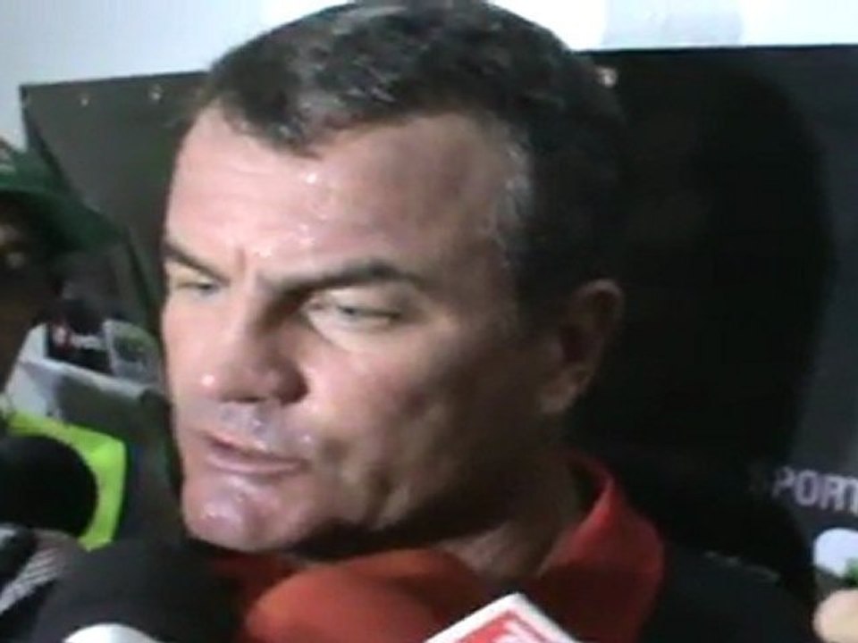 Goleada PE - Mazola frustrado com o empate