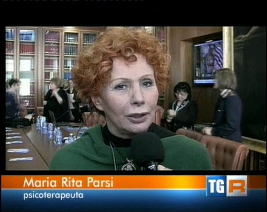 AMI AVVOCATI VIDEO. M. R. PARSI A COSENZA: "DIAMO VOCE AI DIRITTI DEI BAMBINI" .