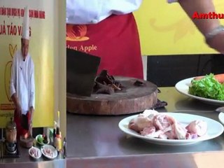 Thịt gà nấu đông (Vào bếp cùng Sao - số 41) - tapchiamthuc.vn - amthuc.tv
