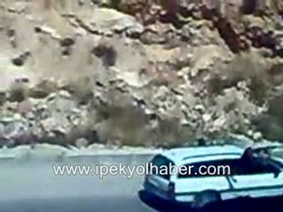 İDLİB'TE ESED ASKERLERİ İLE MUHALİFLER ARASINDA ÇATIŞMA...