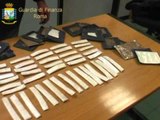 Roma - Droga, arrestati 7 corrieri a Fiumicino (26.03.12)