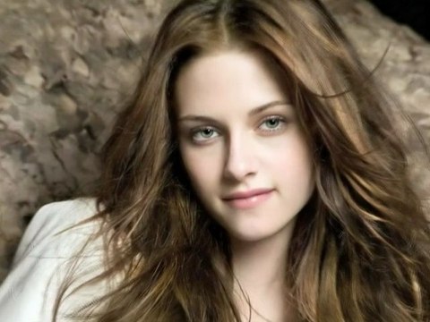 Kristen Stewart's Surprise Cameo - Hollywood Hot