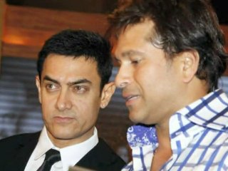 Aamir Khan Spotted With Sachin Tendulkar At An Event - Bollywood Time