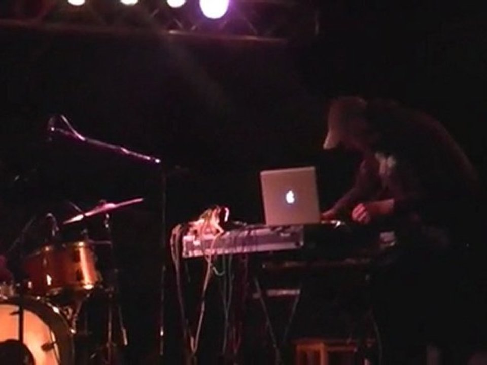 Saroos live 20120313 3