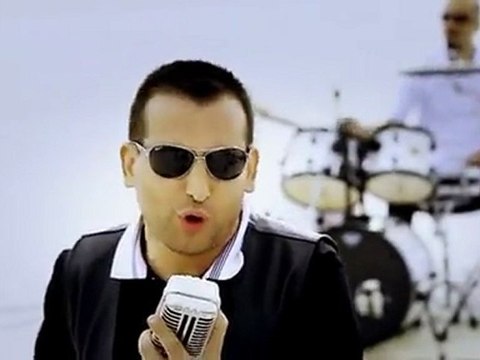 Atilla YILMAZ-Dostum Dostum(orjinal klip)