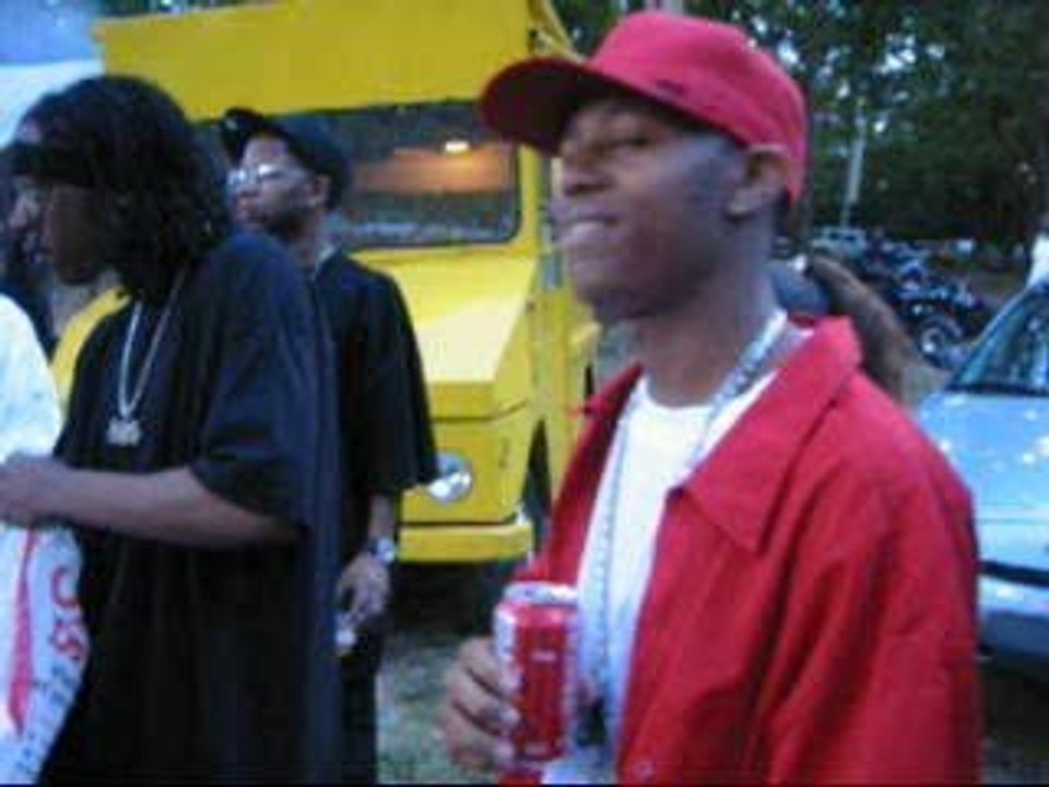 discriminator chillin with oomp