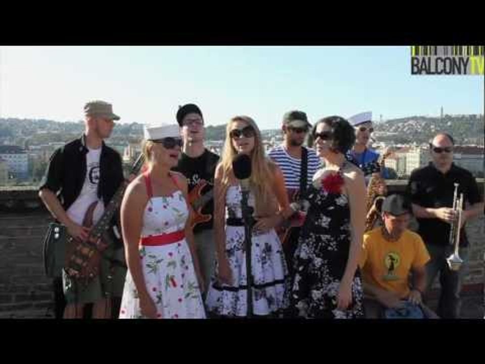 LARIKA (BalconyTV)