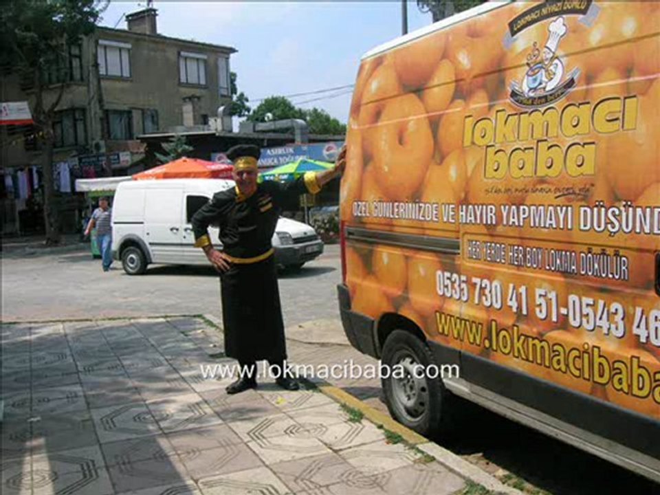 İstanbul Beykoz Kanlıca Halkına Hayrat'a Lokma Dağıtıldı.