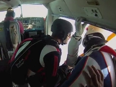 SKYDIVE CENTER Sauts en parachute de KALISH Mars 2012