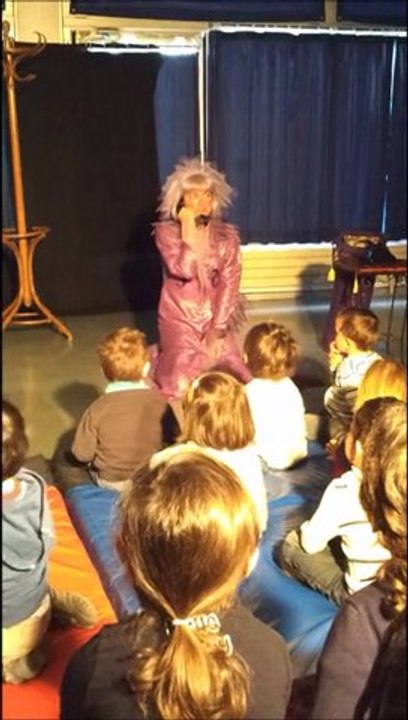Spectacle - Le V masqué - Maternelle Cité Souzy 4