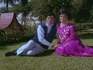 Aap Aye Bahaar Ayee (1971)_clip1